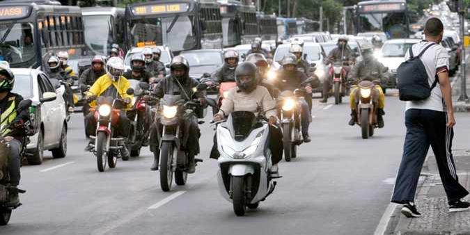 MG – CDL cobra aval para implantar faixas exclusivas para motos na capital mineira