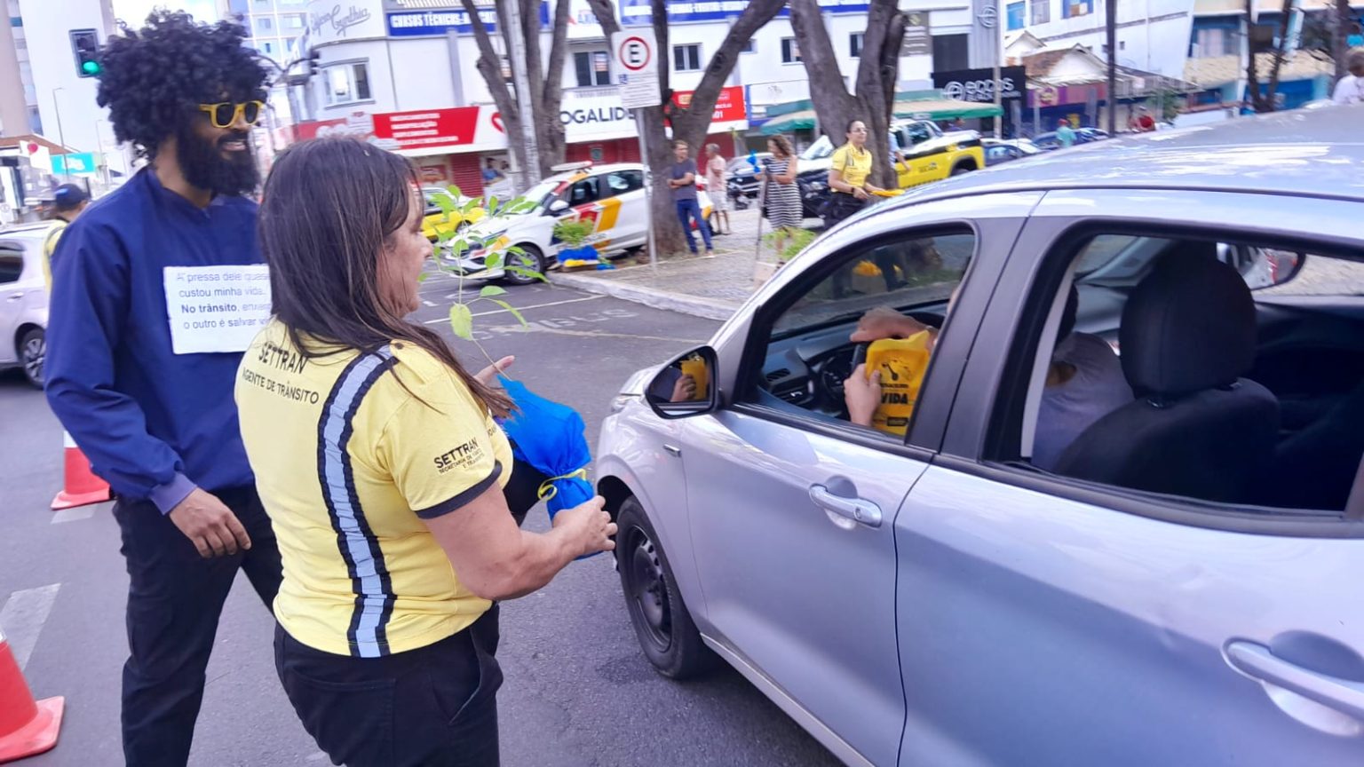 MG – UBERLÂNDIA – Prefeitura realiza Blitz Educativa durante o Maio Amarelo 2026