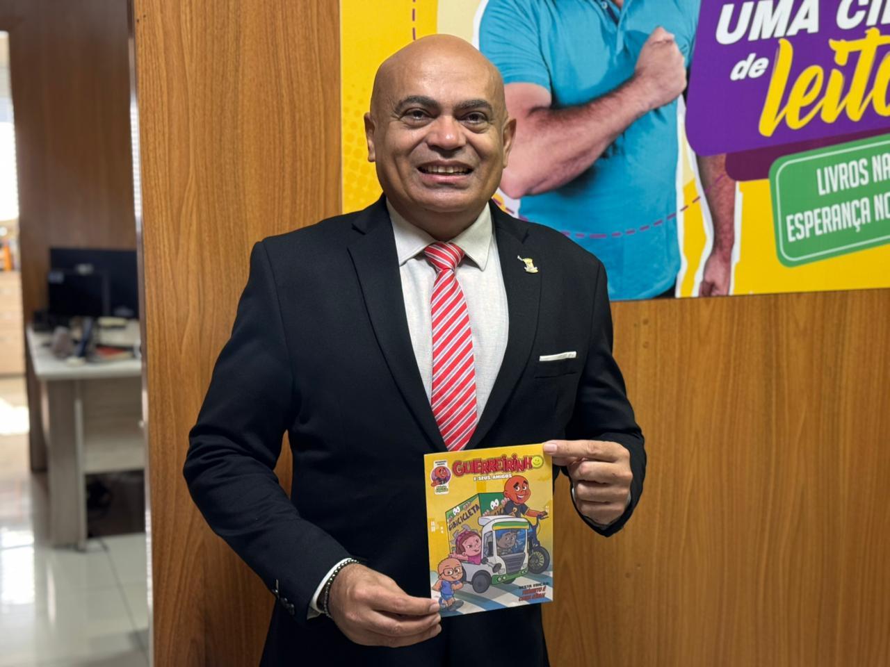 MS – Ronilço Guerreiro lança gibi educativo sobre trânsito durante campanha Maio Amarelo