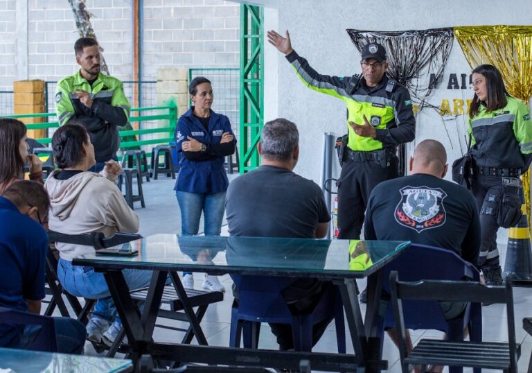 MG – POÇOS DE CALDAS – Maio Amarelo: DEMUTRAN promove roda de conversa sobre segurança no trânsito em parceria com a Danone