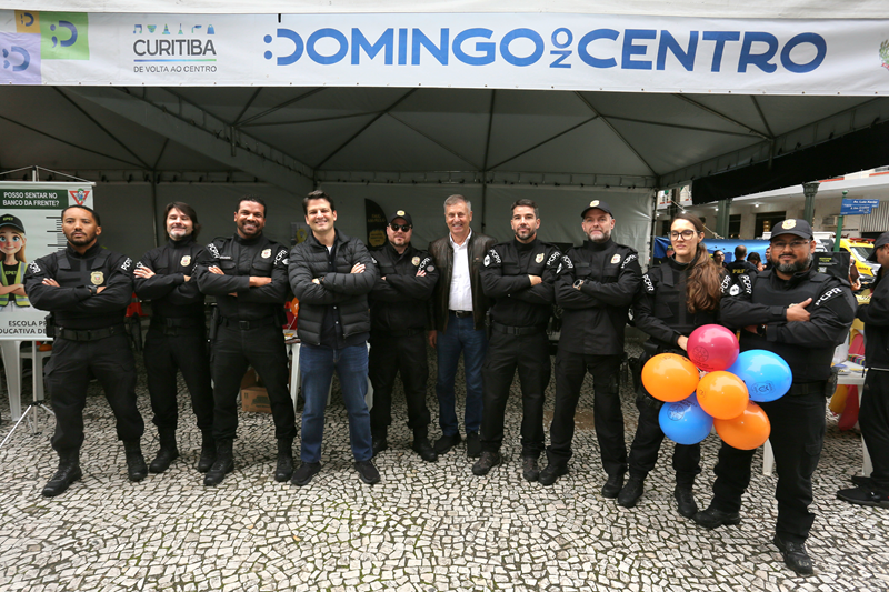 PR – Domingo no Centro promove Maio Amarelo com ações educativas e serviços à população