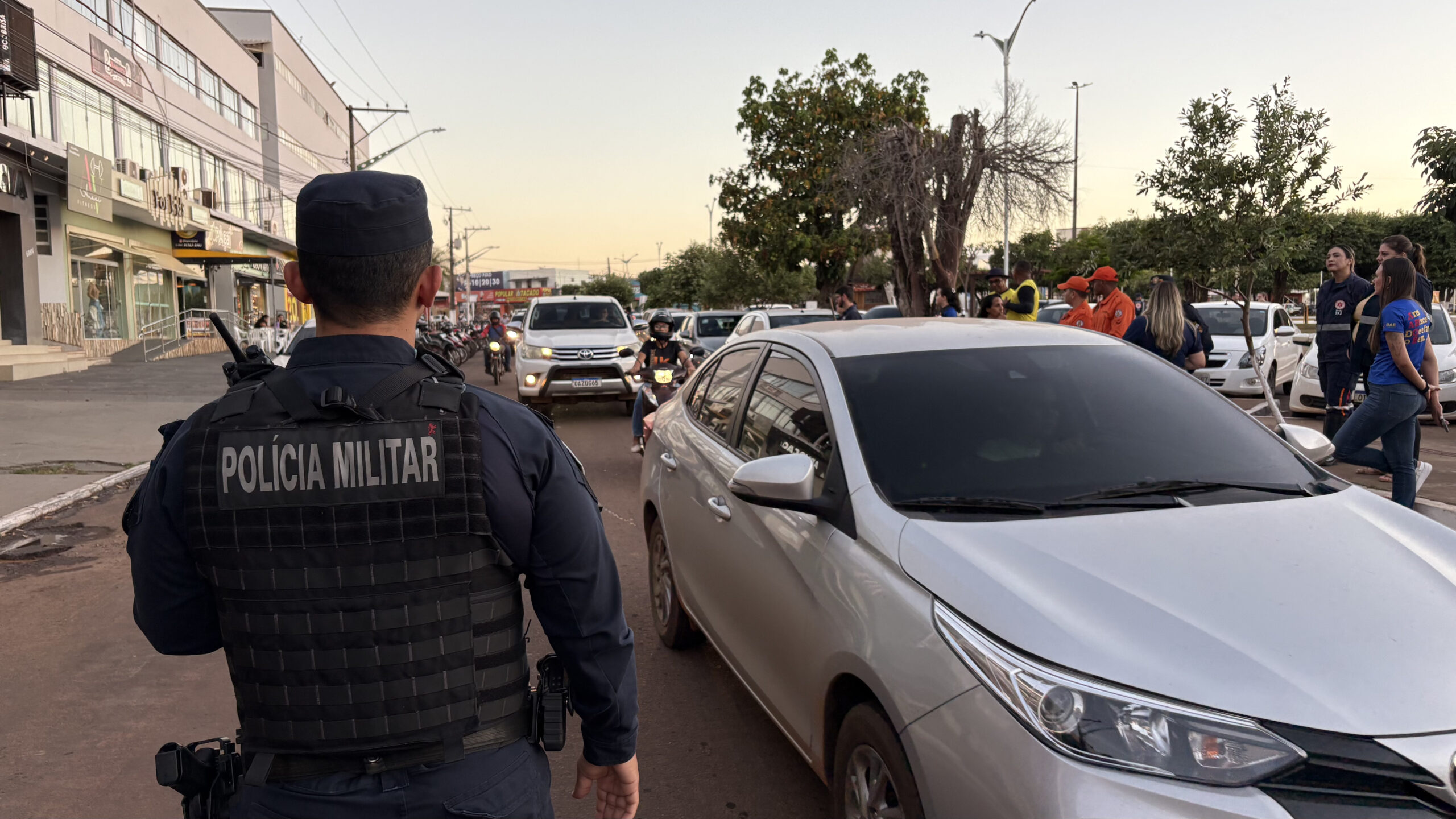 MT – Blitz educativa reforça cuidados para um trânsito mais seguro em Juína