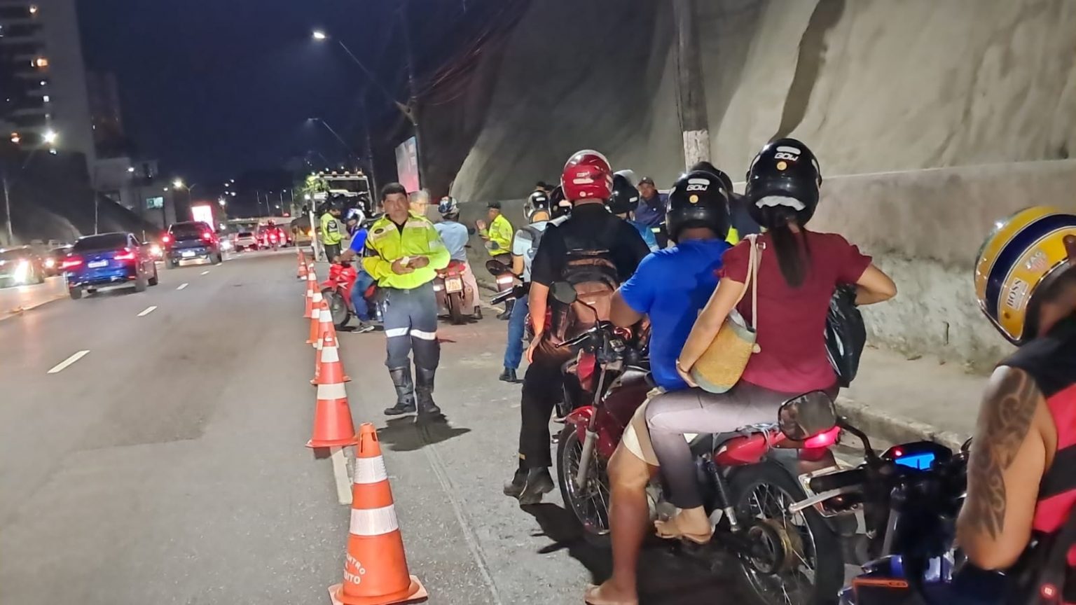 AM – Operação da Prefeitura de Manaus remove das ruas veículos que ofereciam riscos à segurança