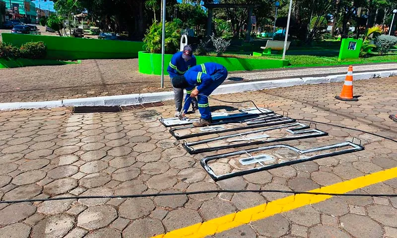 SP – Prefeitura de Lutécia avança na revitalização da sinalização viária para garantir mais segurança no trânsito