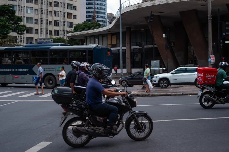 MG – Atenção ao velocímetro: respeitar o limite de velocidade ajuda a proteger vidas